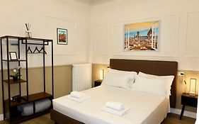 El Roy Garden Rooms